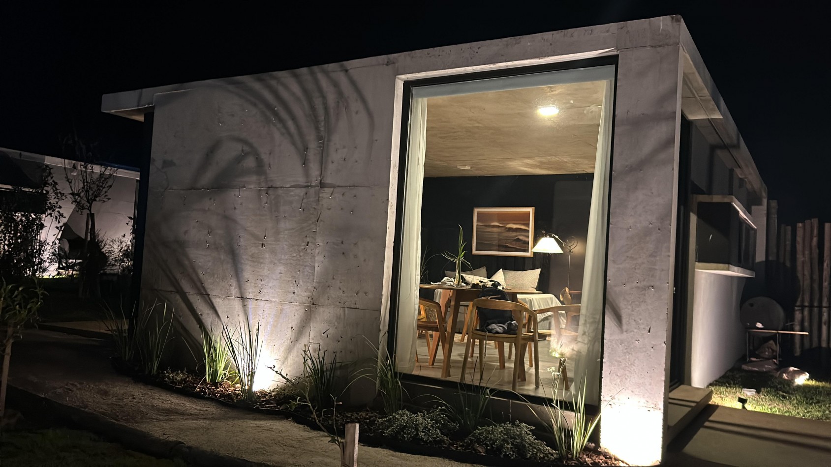Casas Espejo En Acantilados A Metros Del Mar