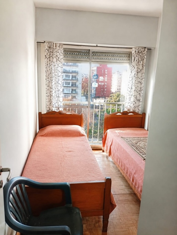 Departamento 4 amb. zona Macrocentro con Baulera