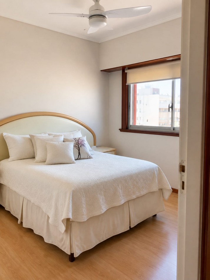 Impecable 3 amb. reciclado con balcon al frente y ammpli cochera cubierta