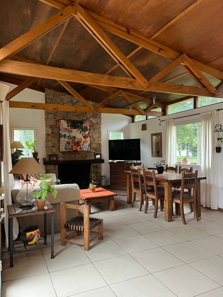 Casa de Bosque en Peralta Ramos a Pasos del Mar