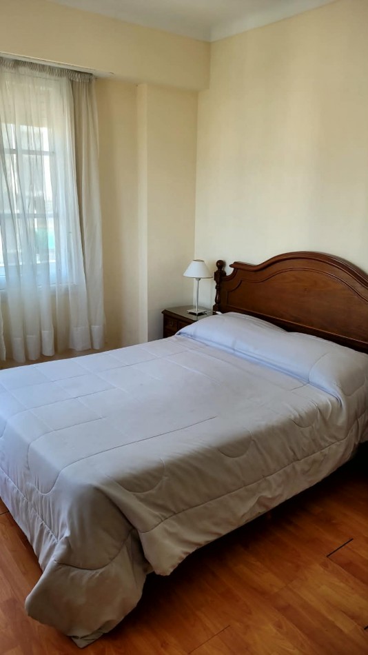 3 AMBIENTES EN PISO ALTO CON VISTA AL MAR - FRENTE A PLAZA COLON