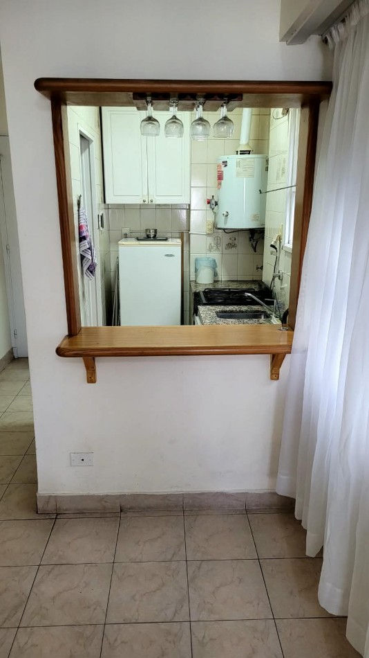 3 AMBIENTES EN PISO ALTO CON VISTA AL MAR - FRENTE A PLAZA COLON