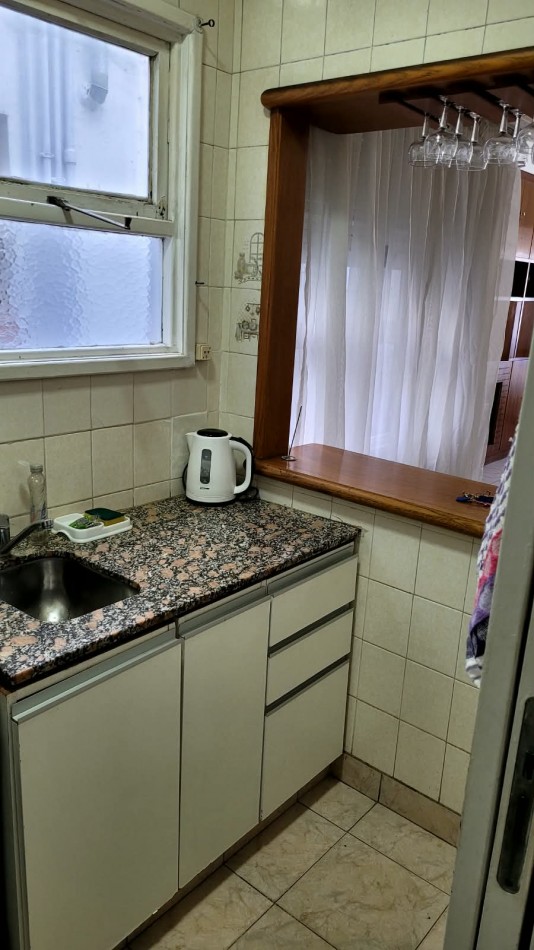 3 AMBIENTES EN PISO ALTO CON VISTA AL MAR - FRENTE A PLAZA COLON