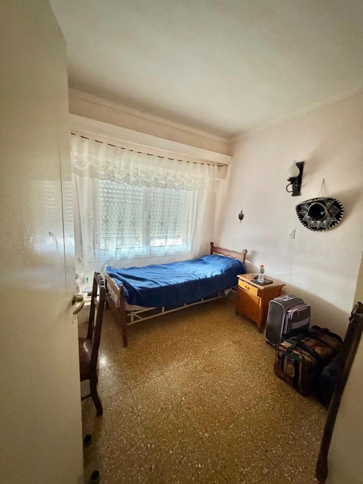 Chalet estilo Mar del Plata . 5 ambientes 