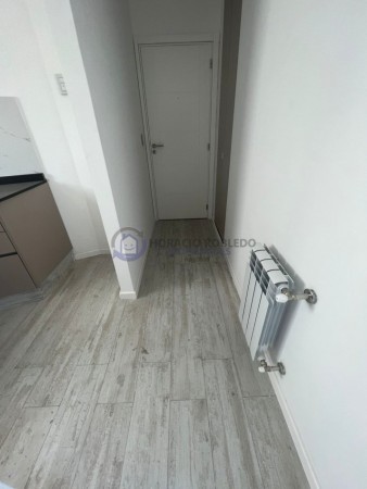 VENTA DPTOS 2 AMBIENTES - B° LA PERLA -  FRENTE AL MAR - MAR DEL PLATA