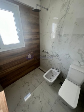 VENTA DPTOS 2 AMBIENTES - B° LA PERLA -  FRENTE AL MAR - MAR DEL PLATA