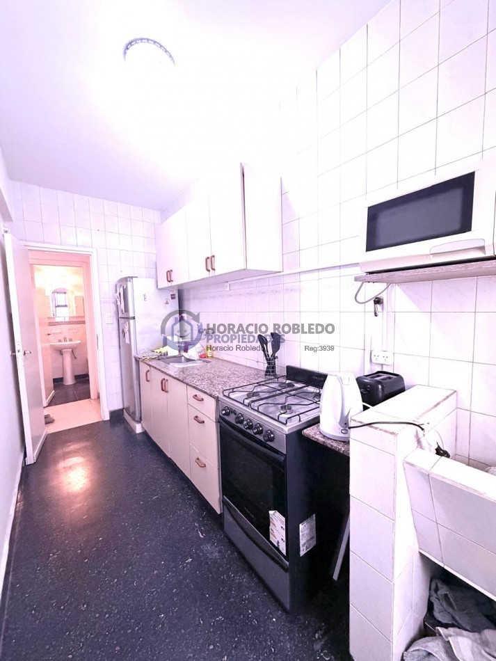ALQUILER 12 MESES | 2 AMBIENTES CON BALCON | ZONA VARESE