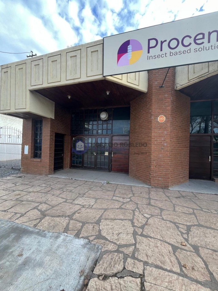 Venta Propiedad Inmejorable Ubicacion Comercial Gran Predio Con Galpones Y Oficinas