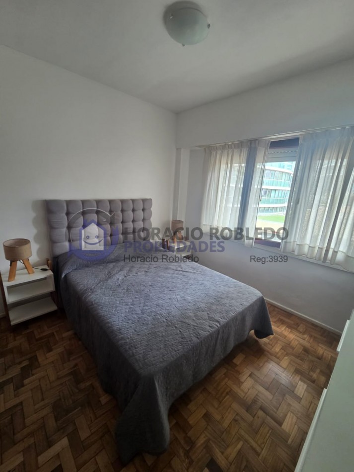 Departamento 3 Ambientes Con Balcon Al Frente A Metros Del Mar Y De Las Torres De Cesar Pelli