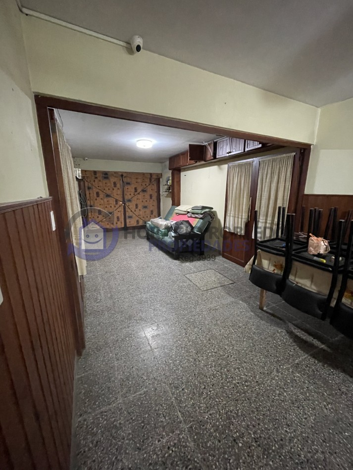 Casa PH - 5 ambientes y garage 