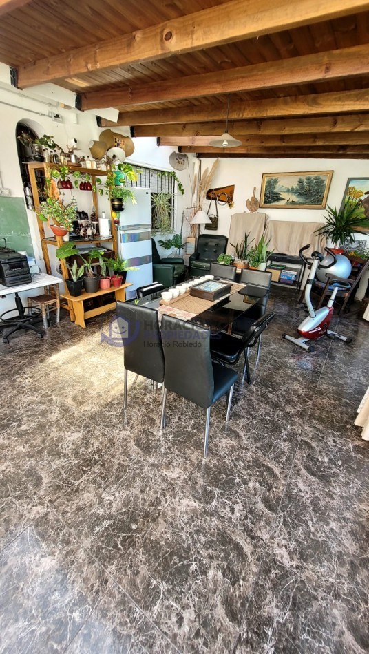 Casa 5 Ambientes con Parrilla y Piscina en Barrio San Patricio