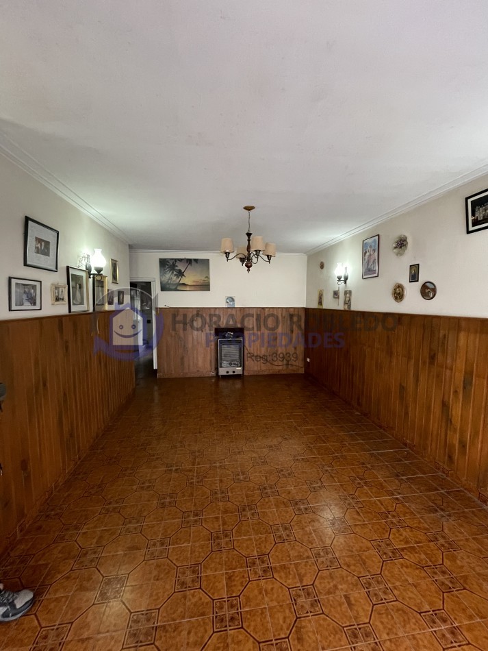 Casa PH - 5 ambientes y garage 