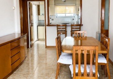 Impecable 3 amb. reciclado con balcon al frente y ammpli cochera cubierta