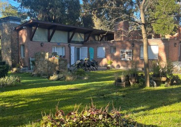Casa de Bosque en Peralta Ramos a Pasos del Mar